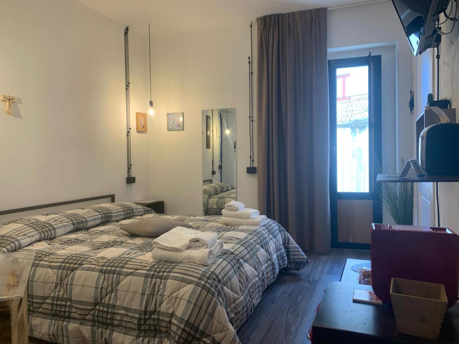 Crosia Ci Thorno Hotel מראה חיצוני תמונה